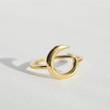 dainty curved gold circle ring