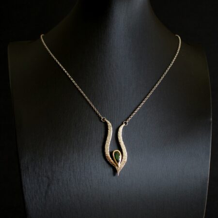 Elegant silver necklace with green tourmaline